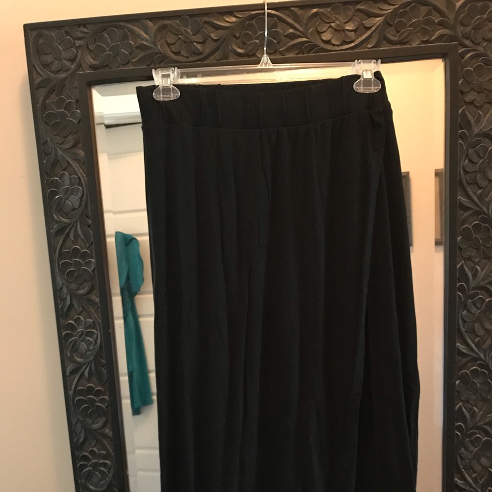 Liz Lange Maternity Long Black Skirt